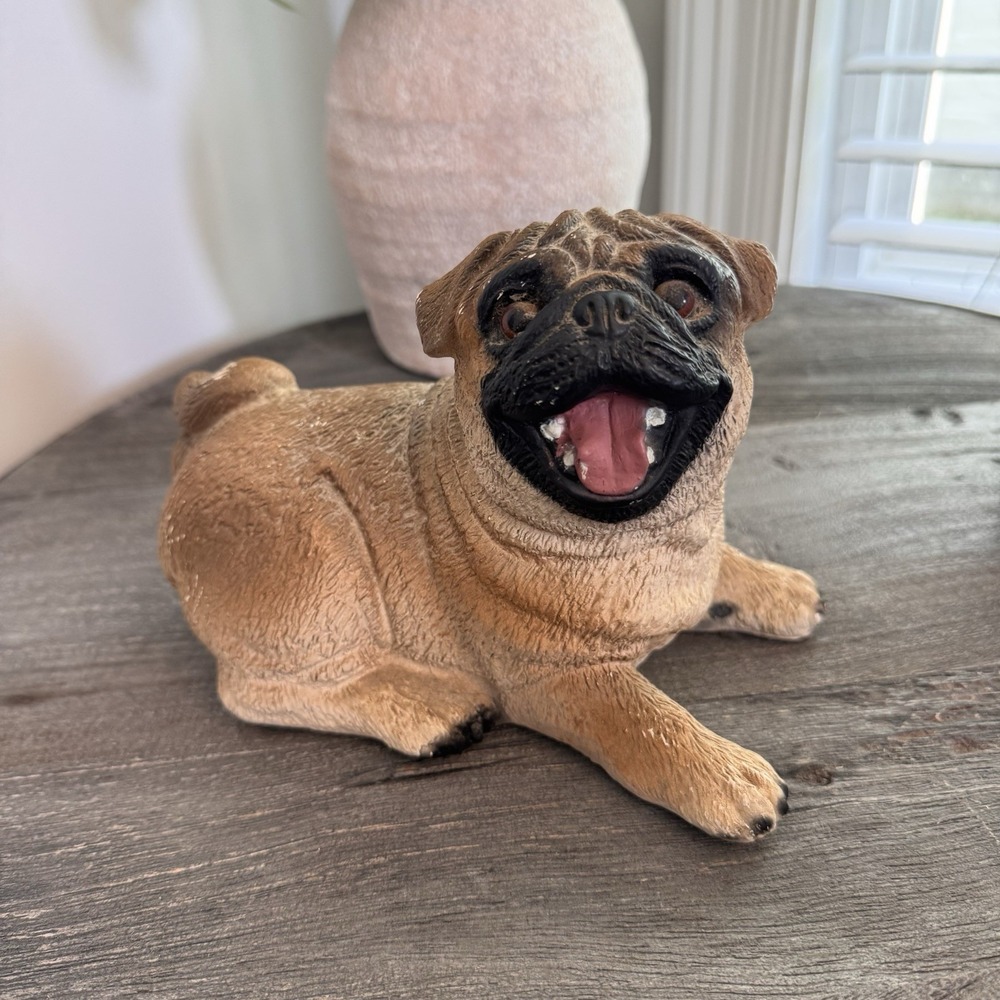 Vintage 1997 Home Interiors & Gifts Pug Dog Figurine Statue Made in USA 8"